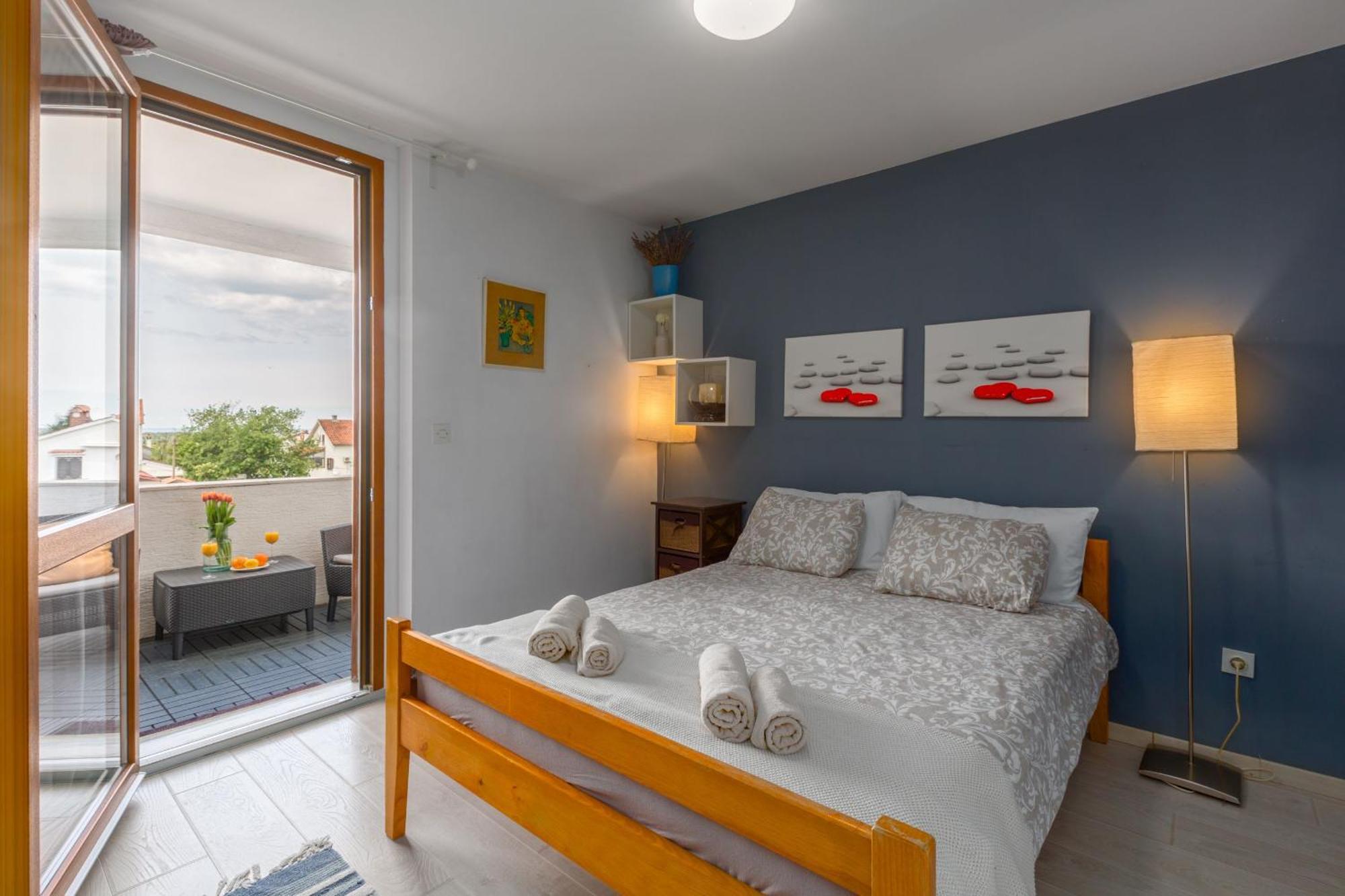 Apartment Blu Porec Esterno foto